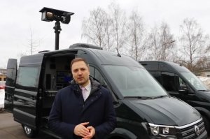 Monitorovací vozidlo EVPÚ Defence v reportáži s lotyšským ministrem vnitra